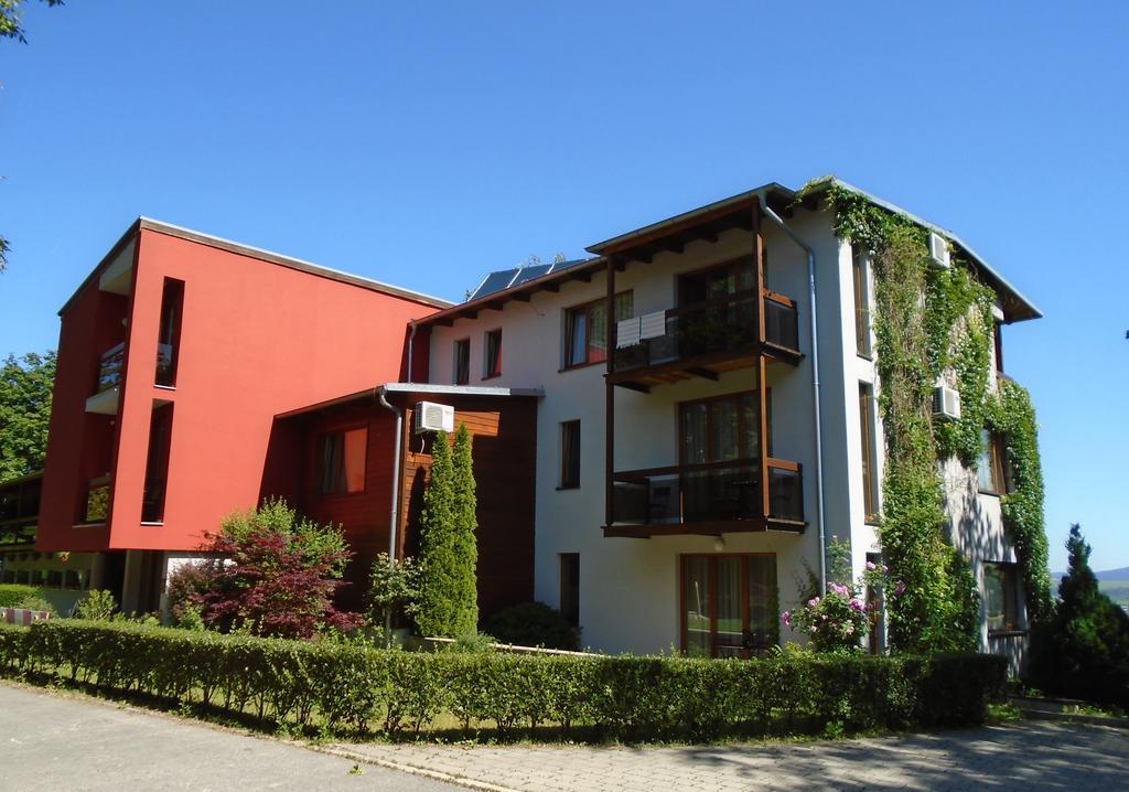Hôtel Panorama à Piest'any Extérieur photo
